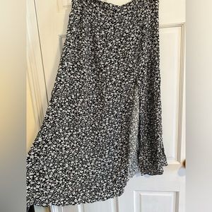 Floral flowy skirt